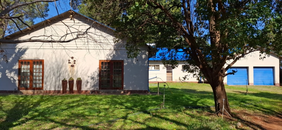 Commercial Property for Sale in Bloemdal Free State